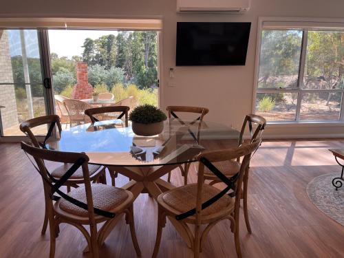 Newstead House | Luxury On Lyons