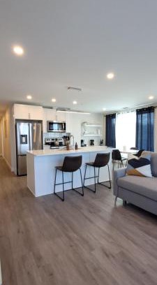 Halifax Apartment | Luxury Panorama Family-Sized Suite