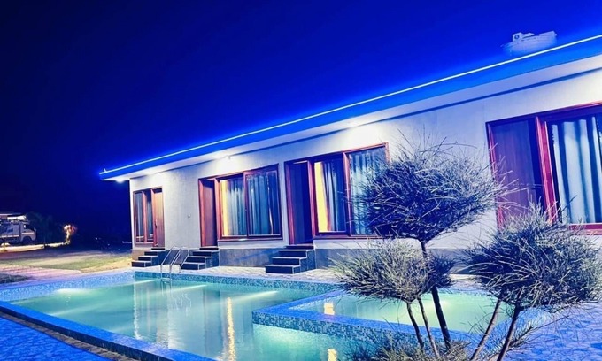 Gurugram House | Luxury Private farm house For Parties