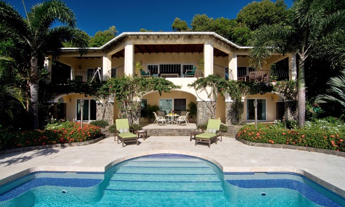 Spring Estate Villa | Luxury private villa with pool. Great for 2 or 4 guests
