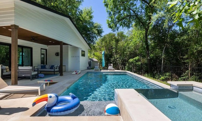 Galindo House | Luxury Retreat - Pool & Spa | South Austin Oasis