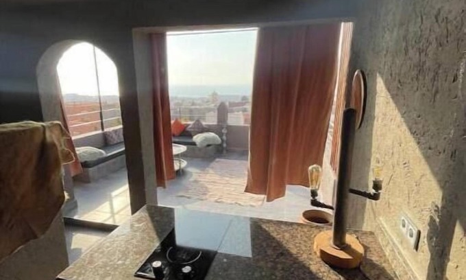 Tamrhakht House | Luxury Riad : Jacuzzi, Seaview & Breakfast