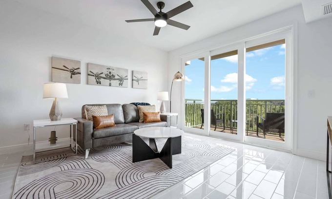 Merritt Island Condo | Luxury River Front Secluded Condo w Resort Amenities