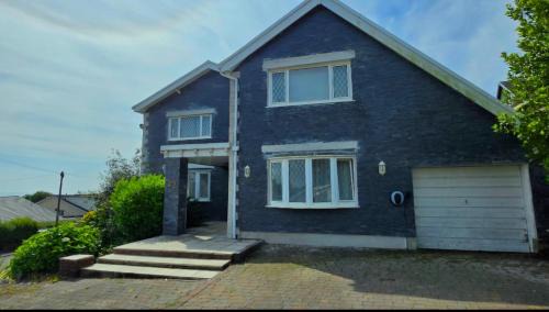 Mumbles Villa | Luxury Seaview Escape - Mumbles