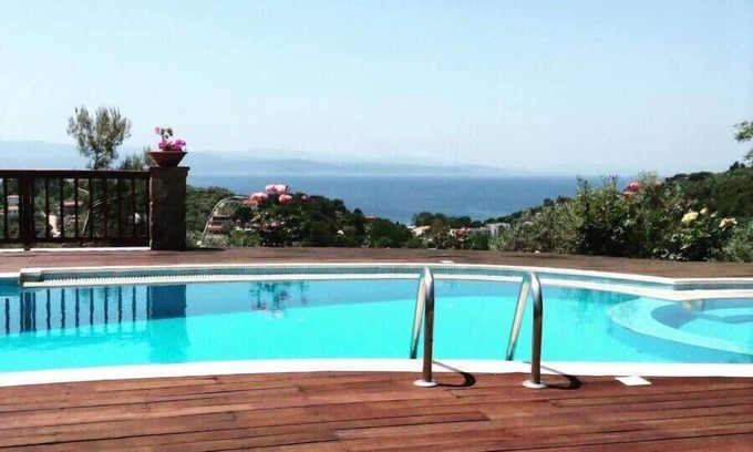 Troulos Villa | Luxury Skiathos Villa Nefeli with a Private Pool