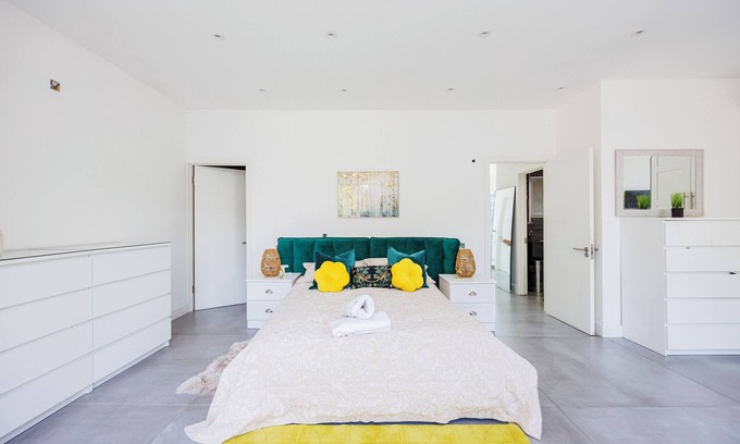 St Albans House | Luxury Smart House in St Albans