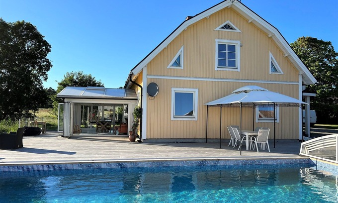 Herresta House | Luxury Spa Villa- Pool, Hottub, Sauna