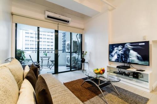 Salcedo Village Apartment | Luxury spacious 2BR in Salcedo Village