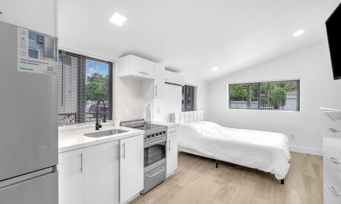 Miami Shores House | Luxury Studio in Prime Location