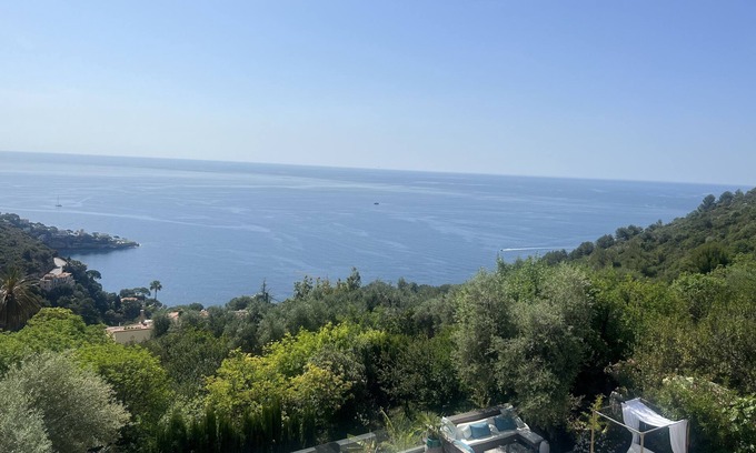 Eze Apartment | Luxury studio suite in artist Villa with sea view