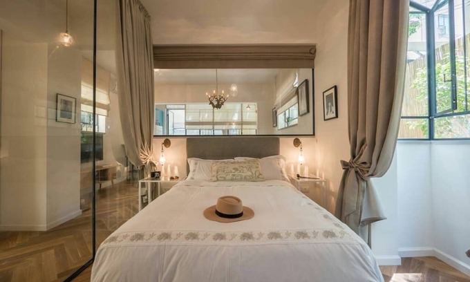 Old North Apartment | LUXURY SUITES APT BY HILTON BEACH