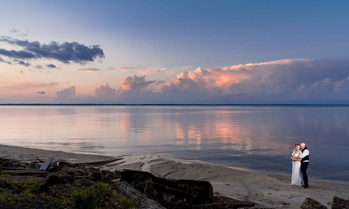 Craven County House | Luxury Three Bedroom Home on Private Beach