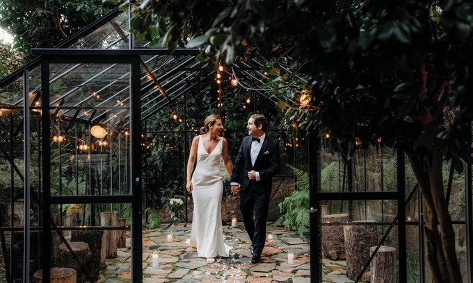 Kalorama House | Luxury Treetop Escape with a Garden glasshouse