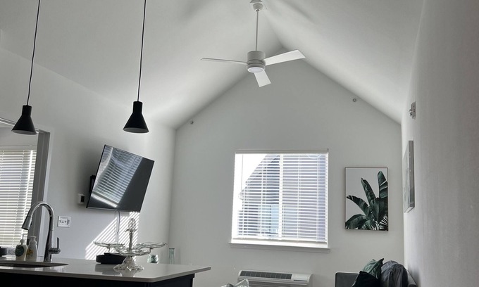 Troy Apartment | Luxury Updated Modern Stay