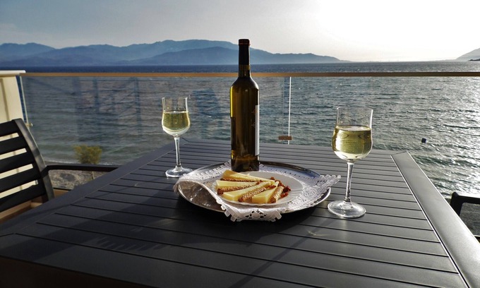 Dorida Villa | Luxury Vacations by the Sea