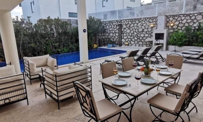 Kalkan Apartment | Luxury, very central 3 bedroom apt, private pool open plan secluded outside