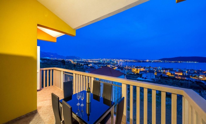 Kastel Sucurac Villa | Luxury Villa Ana with the pool, sauna, Hot Tub and Wine Cellar