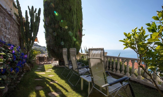 Mont Boron Apartment | Luxury villa apartment with panoramic sea views and small private garden