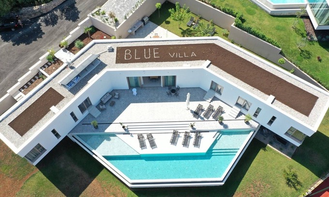 Zmijavci Villa | Luxury villa Azure in Imotski, wellness oasis
