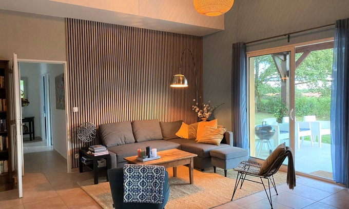 Vasles Villa | Luxury Villa on Park With Swimming Pool and Golf Course