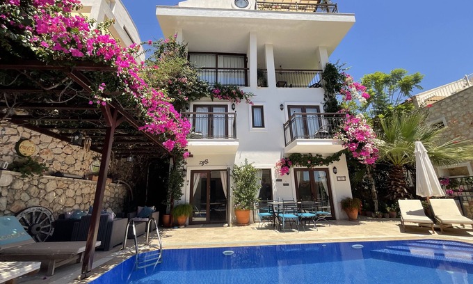 Kalkan Villa | Luxury Villa, Private Pool, Beautiful Gardens, Stunning Sea & Mountain Views