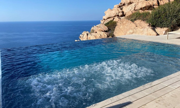 Costa Paradiso Villa | Luxury villa with stunning sea view and heated infinity pool in Costa Paradisor