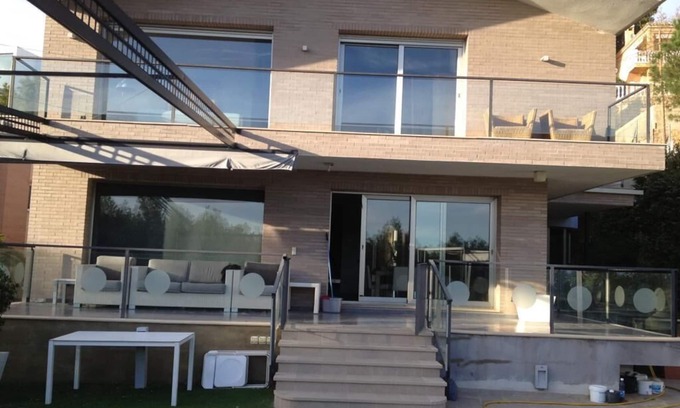 Las Palmas Ski Chalet | Luxury villa with pool, wifi and 2 hot tubs (exterior and interior). Benicassim