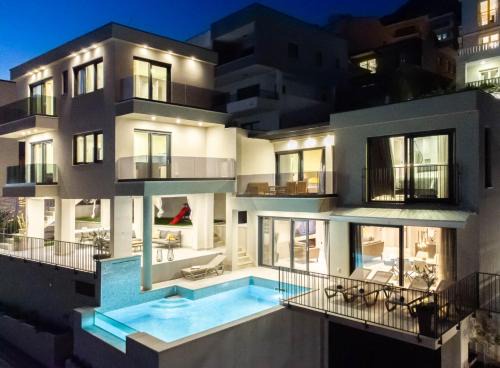 Moca Villa | Luxury villa with pool and jacuzzi
