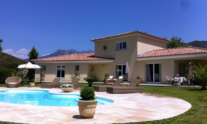 Valpaja Villa | Luxury villa with pool and spa in Ajaccio
