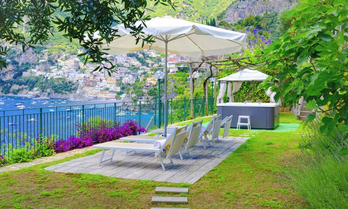 Arienzo Villa | Luxury Villa With Private Beach and Hot Tub in Positano