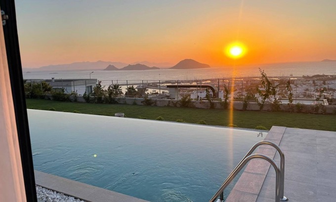 Turgutreis Villa | Luxury Villa with Stunning Sea View and Spectacular Sunsets