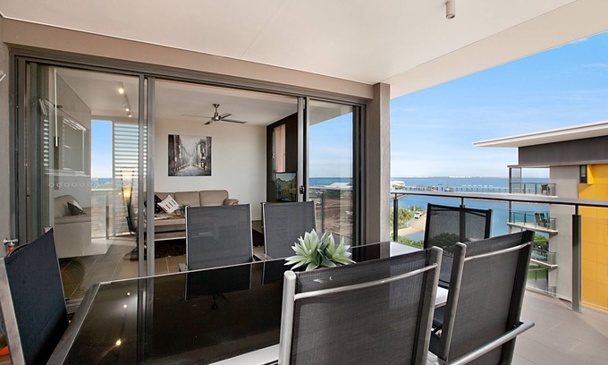 Darwin City Centre Apartment | Luxury waterfront apartment near Darwin