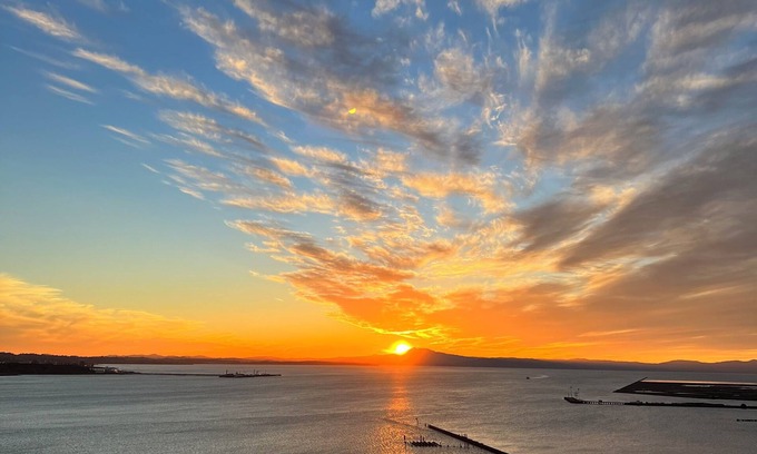 Vallejo House | Luxury Waterfront Home – 3BR, 4 Beds, Stunning Views, Quiet Retreat & Comfort