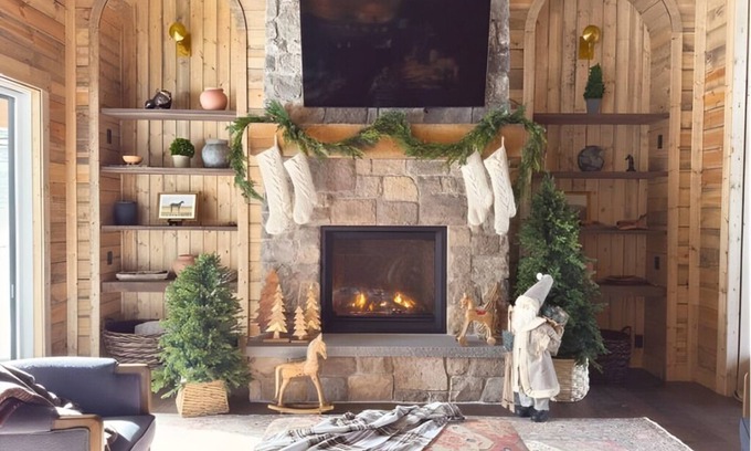 Island Park Cabin | Luxury Yellowstone House on 6 Acres: Private Decks, Chef’s Kitchen, Heat & AC