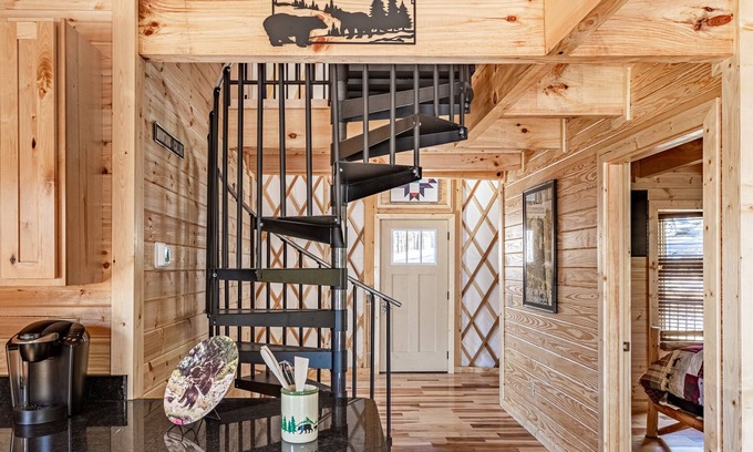 Pigeon Forge Cabin | Luxury Yurt Cozy & Fun 1br/1bth, experience it, Private Deck w Grill & HotTub