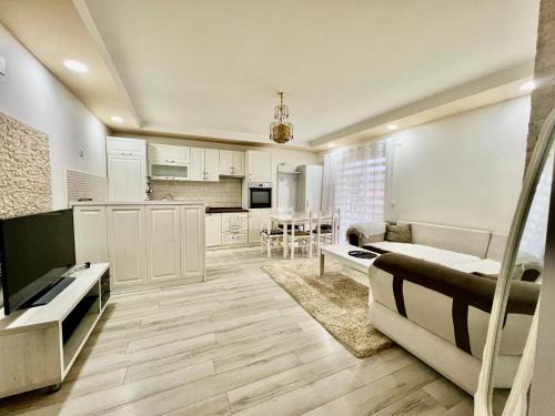 Gjerana House | LuxuryHomeUlcinj2