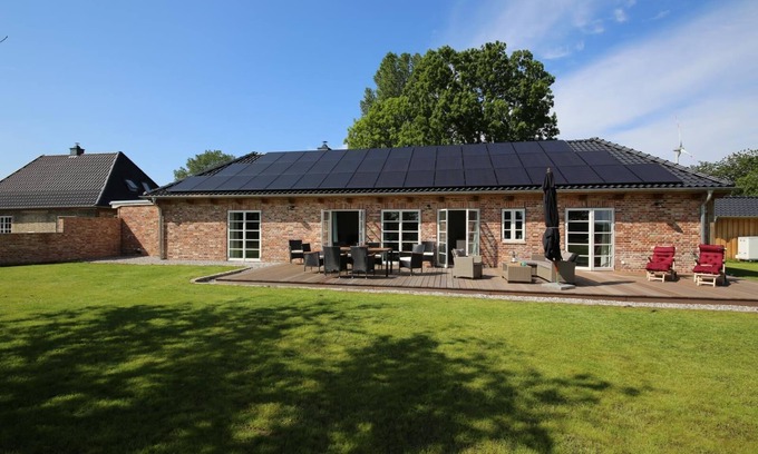 Rabenholz House | Luxus-ökohaus mit Kamin, Sauna, Eingezäuntem Garten