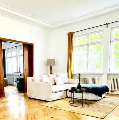 Lobervorstadt Apartment | Luxusapartment im Dichterviertel *Garten*Parkplatz*Wifi*