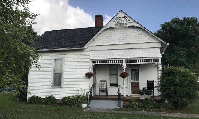 Lynchburg House | Lynchburg Getaway walking distance 2 Jack Daniel’s