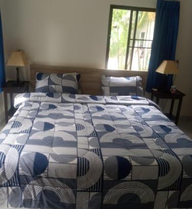 Sam Roi Yot Bed & Breakfast | Lyndale Lodge
