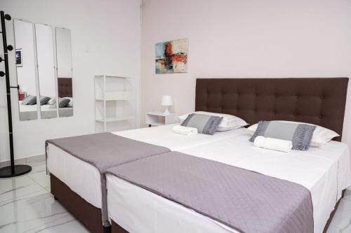 Agia Paraskevi Apartment | Lysandros Apartments in Athens, near the METRO