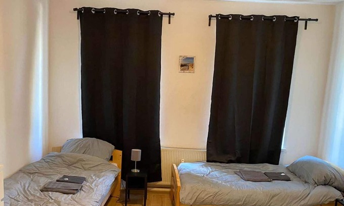 Probstheida Apartment | Lz01 Schöne Monteurwohnung, Zentrumsnah mit TV & Wlan