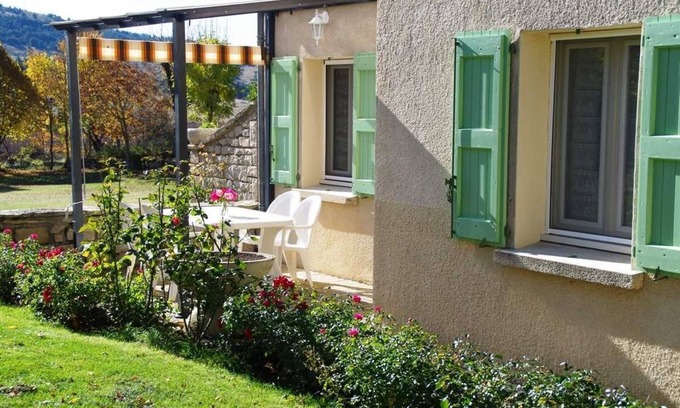Meyrueis House | Lzt325b - Meublé de Tourisme 2 Étoiles 5 Pers à Sérigas