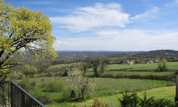 Ginouillac House | Mésanges et des monts