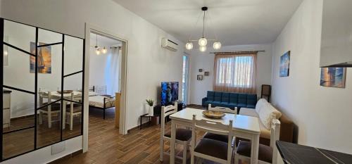 Shengjin Apartment | M&M Cozy Home