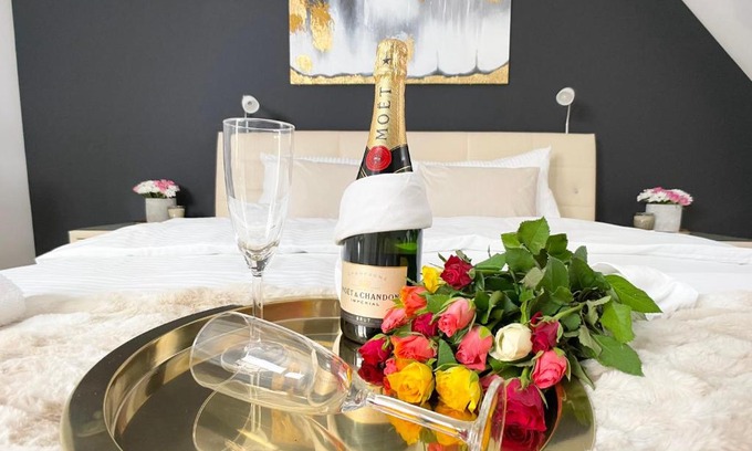 Sudstadt Apartment | M-Style 04 Apartment mit Balkon und Gasgrill, 24h Self-Check-In, Free Parking, Netflix