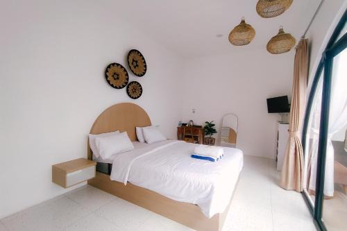 Depok Villa | M Villa