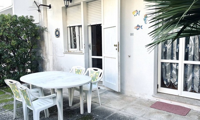 Marcelli Apartment | M282 - Marcelli, three-room apartment with garden 100m from the sea