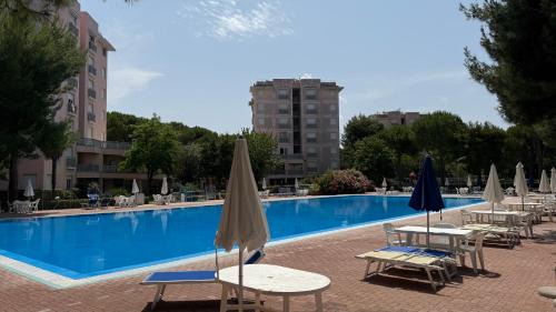 Marcelli Apartment | M446 - Marcelli, trilocale in residence con piscina