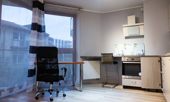 Krakow Apartment | Małe w pełni wyposażone mieszkanko, z miejscem do parkowania